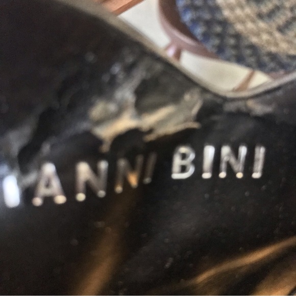 EUC Gianni Bini Zip-up Black Leather Booties with sexy bow on each side - Picture 11 of 11